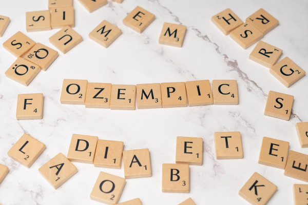 Φάρμακα GLP-1: Ενδείξεις ότι μπορεί να προκαλούν τριχόπτωση στους άνδρες