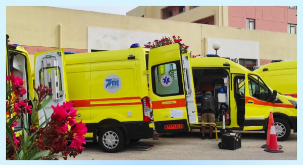 Νέα σύγχρονα ασθενοφόρα παραδόθηκαν σε Κέντρα Υγείας της Κρήτης