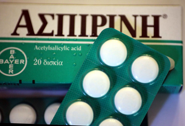 Οι κίνδυνοι για τους ηλικιωμένους από τη χαμηλή δόση ασπιρίνης