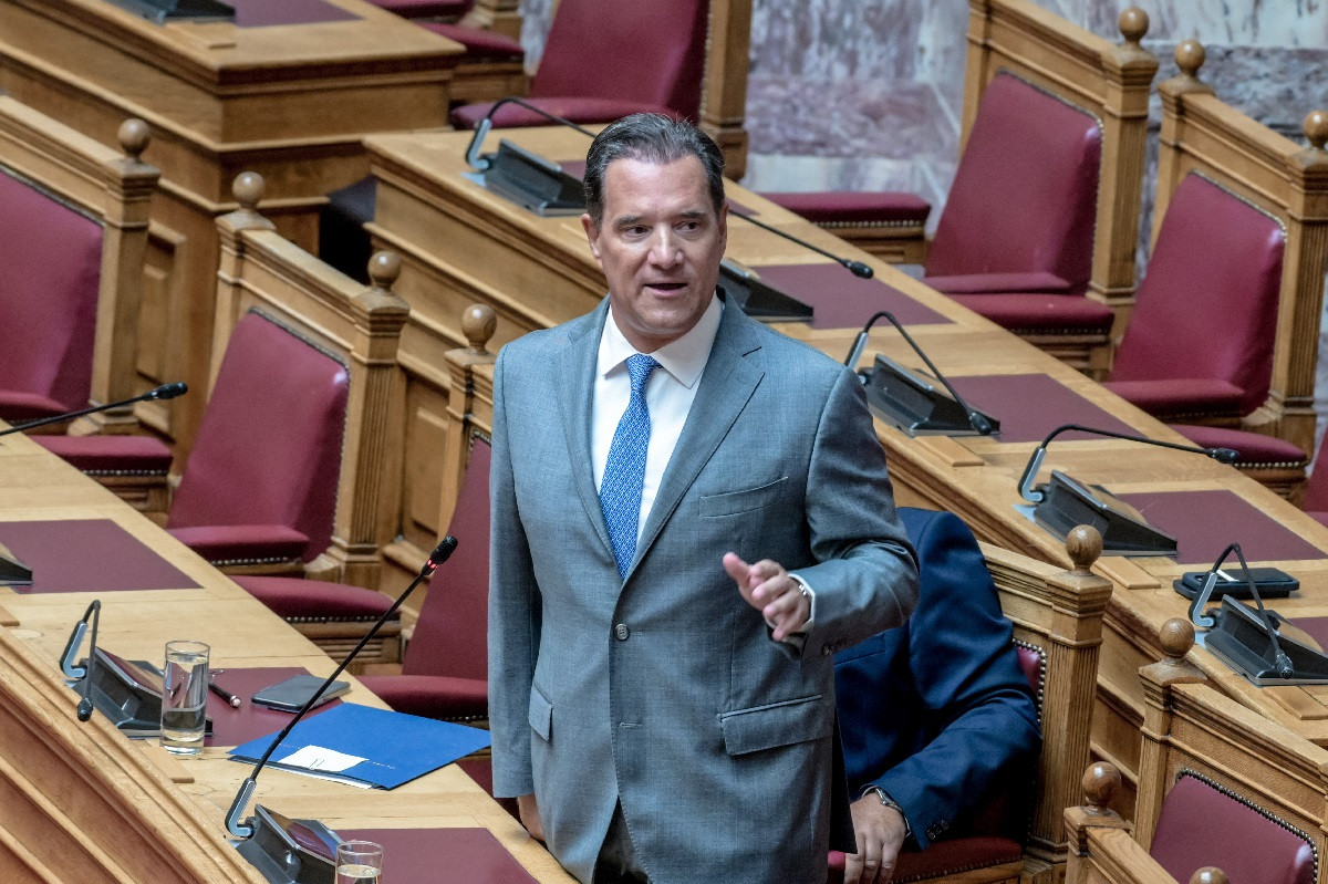 Άγρια κόντρα στη Βουλή για το νοσοκομείο Δράμας και το ασθενοφόρο στην Αίγινα