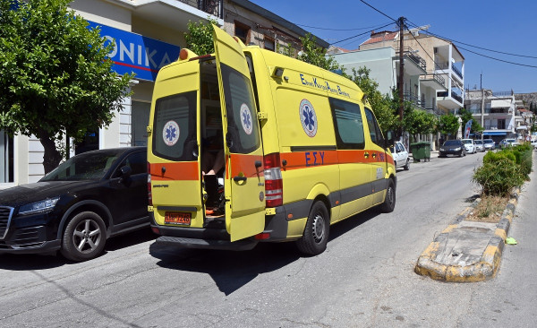 Κως: Εκτός κινδύνου 3χρονο αγοράκι – Τραυματίστηκε όταν το κεφάλι του σφηνώθηκε στο παράθυρο αυτοκινήτου