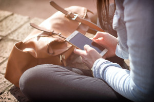 Τι είναι η νομοφοβία - Πώς ο εθισμός στο κινητό μπορεί να επηρεάσει την υγεία