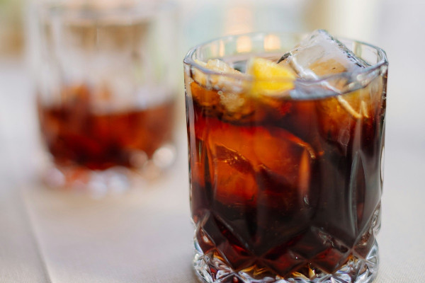 Πώς επηρεάζεται το σάκχαρό της όταν πίνετε συχνά αναψυκτικά διαίτης