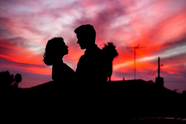 Χωρισμός ζευγαριού: Πώς τον αντιμετωπίζουν οι άνδρες και πώς οι γυναίκες