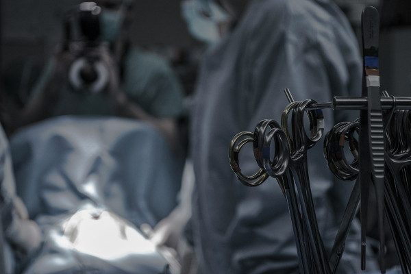 Πρωτοποριακή επέμβαση καρδιάς στη Μυτιλήνη – Αισθητήρας προειδοποιεί για επερχόμενα προβλήματα