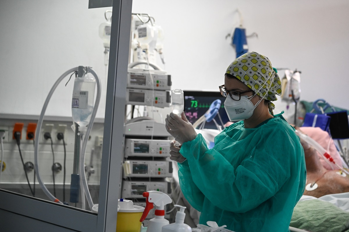 Απογευματινά χειρουργεία: Έβαλαν ΜΕΘ, μεταμοσχεύσεις και μονάδες νεογνών στον τιμοκατάλογο