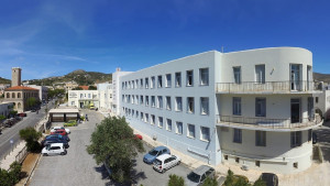 Σύρος: Στο νοσοκομείο μεταφέρθηκε μαθήτρια σχολικής εκδρομής μετά από κατανάλωση αλκοόλ