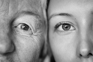 Είναι αλήθεια ότι ο άνθρωπος χάνει ύψος όσο μεγαλώνει;