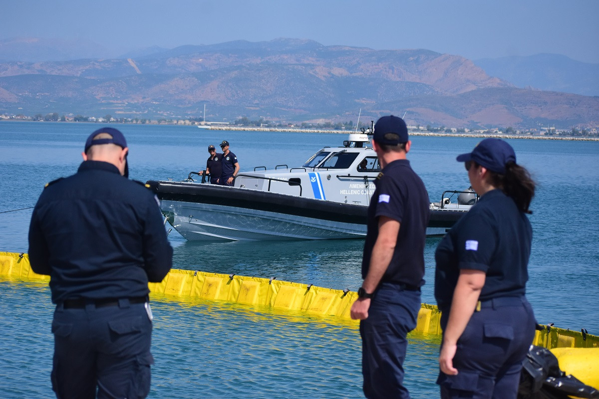 Χανιά: Χωρίς τις αισθήσεις του ανασύρθηκε από τη θαλάσσια περιοχή Κλαδισού ο ανήλικος που αγνοούνταν