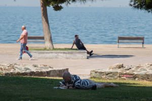 ΕΕΣ: Δράση ενημέρωσης για τον καύσωνα στη Θεσσαλονίκη