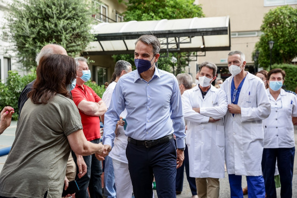 &Epsilon;&Sigma;&Upsilon;: &Eta; &kappa;&rho;&upsilon;&phi;ή &alpha;&tau;&zeta;έ&nu;&tau;&alpha; &tau;&eta;&sigmaf; &Nu;&Delta;