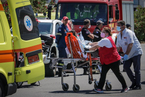 Θεσσαλονίκη: Πλήρωμα του ΕΚΑΒ δέχτηκε επίθεση από 69χρονο σε κατάσταση μέθης