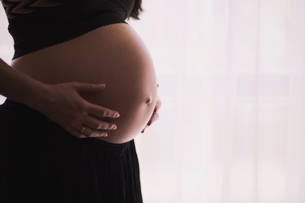 Εγκυμοσύνη: Οι κίνδυνοι από το υπερβολικά επιπλέον βάρος