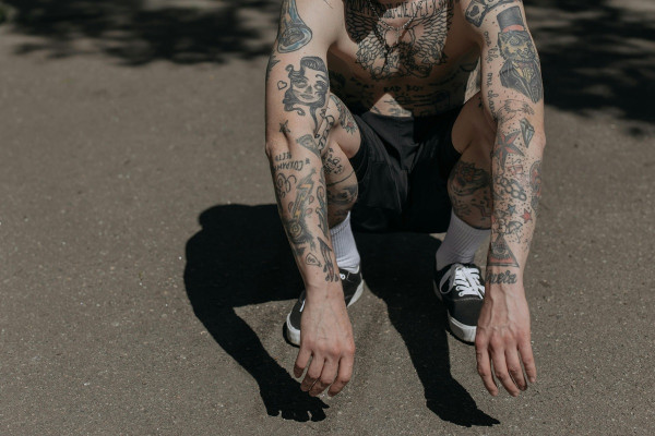 Τατουάζ: Αυξάνουν τον κίνδυνο του καρκίνου; - Τι δείχνουν οι μελέτες