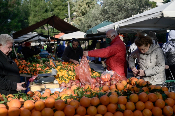 Φρούτα εποχής: Τα φρέσκα του Δεκεμβρίου που κρατούν τις ιώσεις μακριά