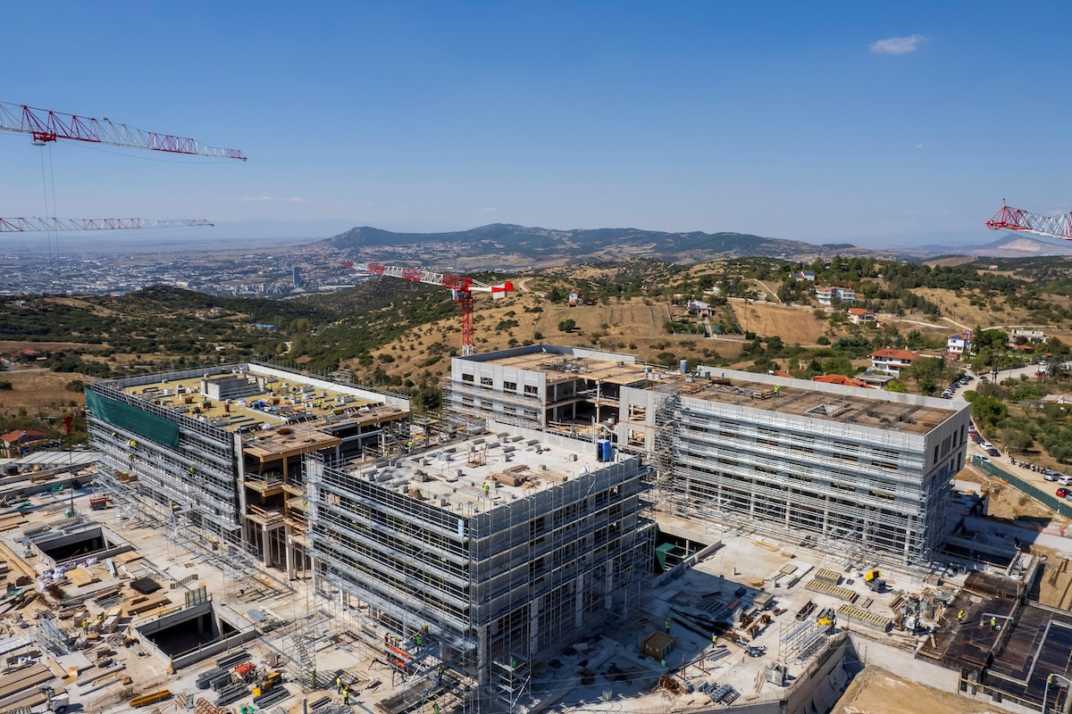 ΙΣΝ: Στα τέλη του 2027 η παράδοση των τριών νέων νοσοκομείων
