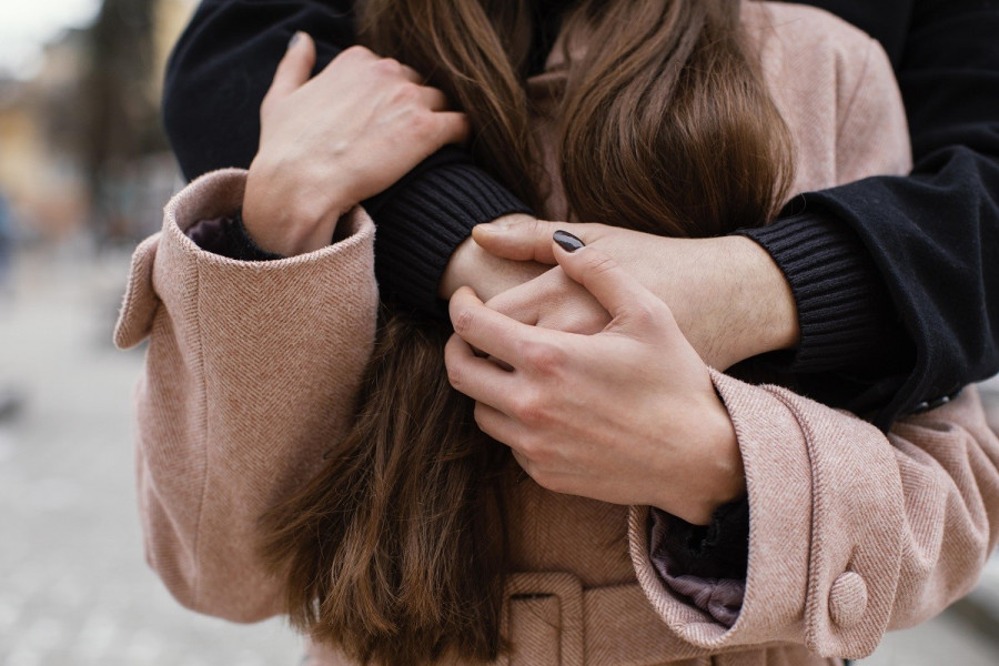 Αγκαλιά: 20 δευτερόλεπτα μπορούν να μειώσουν το στρες