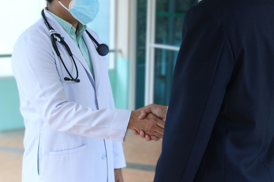 ΙΣΑ για προσωπικό γιατρό: Εκφράζει την αντίθεσή του για τις παραπομπές σε ειδικούς γιατρούς