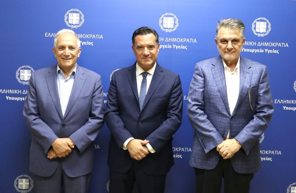 Συνάντηση Γεωργιάδη με το προεδρείο του Πανελληνίου Φαρμακευτικού Συλλόγου
