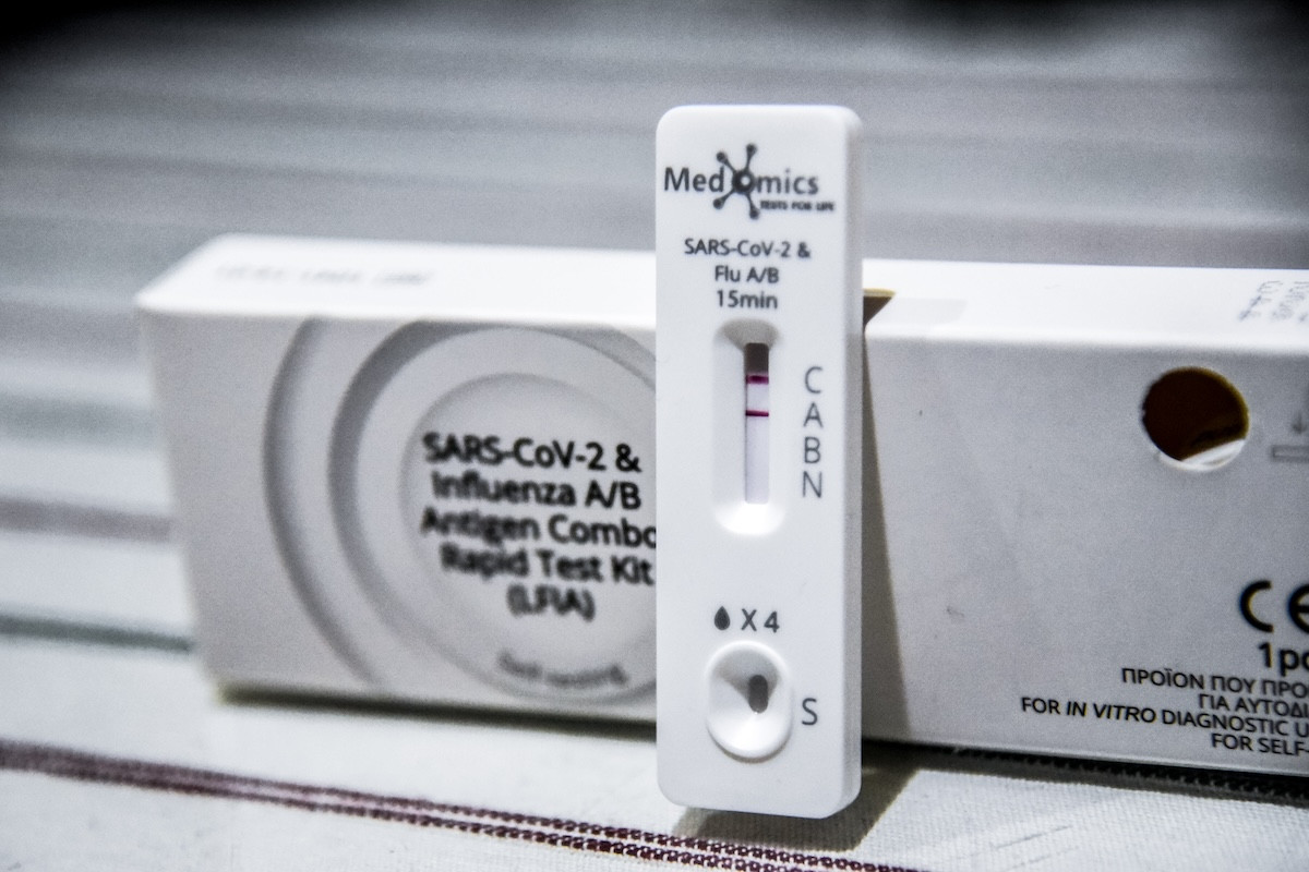 Ένα δωμάτιο γεμάτο γρίπη όμως κανείς δεν κόλλησε - Μελέτη αποκάλυψε τα 3 «κλειδιά»