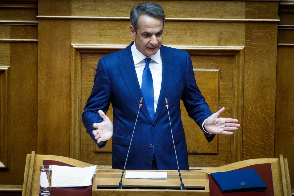 Μητσοτάκης: «Θα υπάρξουν 10.000 νέες προσλήψεις στο ΕΣΥ»