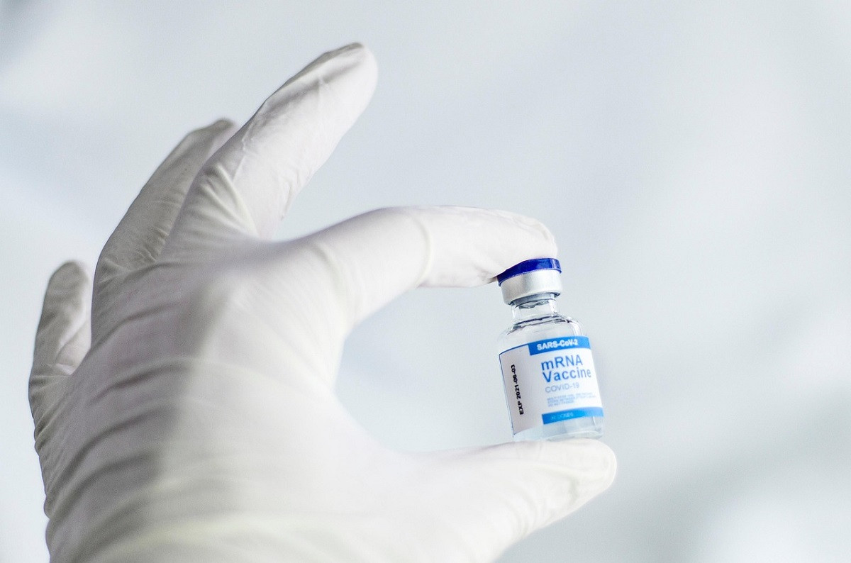 FDA: Τι αλλαγές σχεδιάζει για το εμβόλιο κατά του κορωνοϊού
