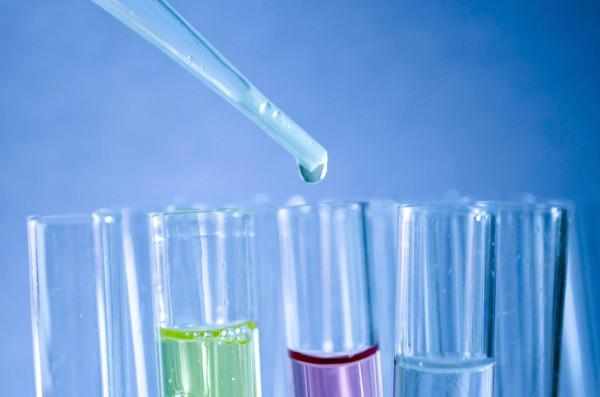 FDA: Ενέκρινε το Olumiant της Lilly για την αντιμετώπιση της σοβαρής αλωπεκίας σε εφήβους