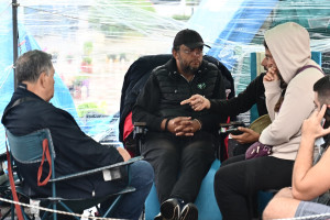 Στο Γενικό Κρατικό Νίκαιας ο απεργός πείνας Πάνος Ρούτσι – Υποβάλλεται σε εξετάσεις