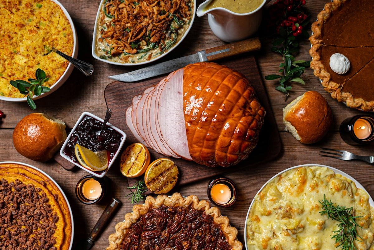 Οι 5 συμβουλές του ΕΟΔΥ για το χριστουγεννιάτικο τραπέζι