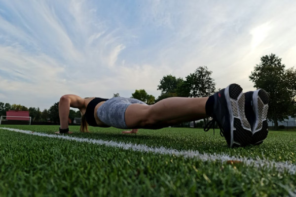 Πόσα push-ups πρέπει να μπορείτε να κάνετε ανάλογα με την ηλικία σας