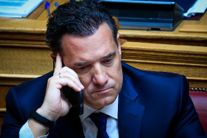 Τελικά ποιος θα ελέγχει τα ιατρεία;
