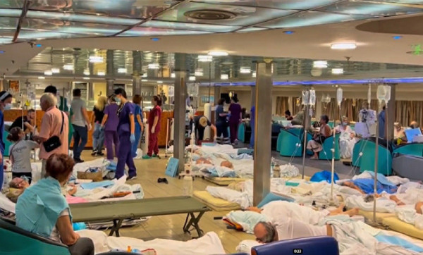 Αλεξανδρούπολη: Στο πλοίο «Αδαμάντιος Κοραής» οι ασθενείς μετά την εκκένωση του νοσοκομείου