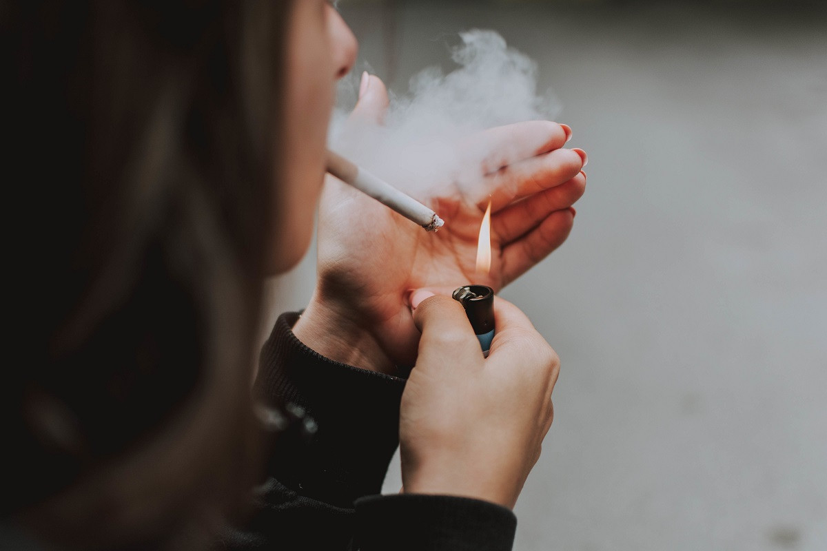 Η συνήθεια που αυξάνει τον κίνδυνο οστεοπόρωσης, σύμφωνα με τους ειδικούς