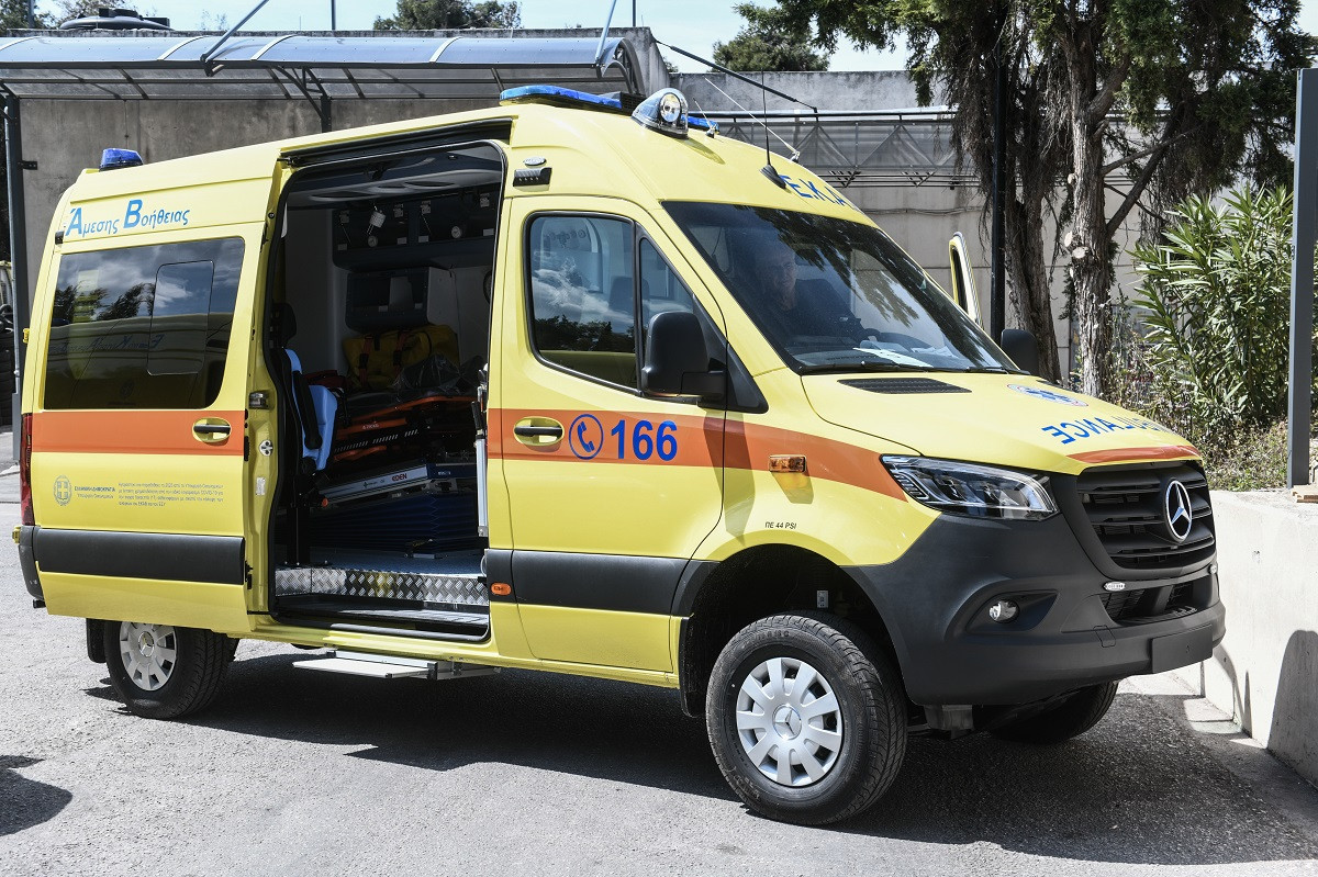Απίστευτο και όμως αληθινό - Πλήρωμα του ΕΚΑΒ στη Θάσο πλήρωσε εισιτήριο σε φέριμποτ ενώ μετέφερε ασθενή