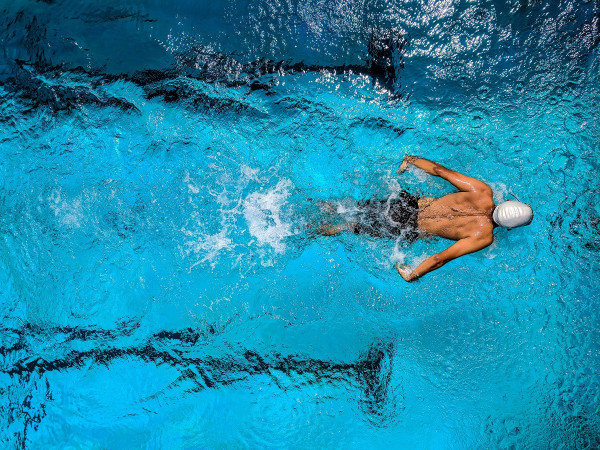 Κολύμβηση: 8 οφέλη για τη υγεία και τη φυσική μας κατάσταση