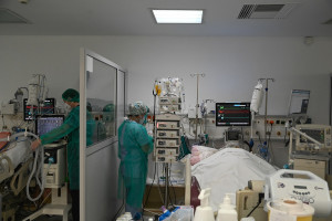 Άρτα: «Μάχη» για τη ζωή τους δίνουν τα παιδιά που ανασύρθηκαν από τον Άραχθο