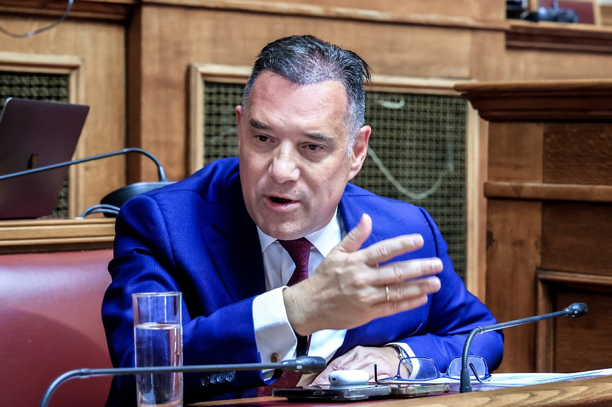 Βουλή: Τη Δευτέρα κατατίθεται η τροπολογία για την αναγνώριση ειδικότητας Ελλήνων ιατρών από τις ΗΠΑ