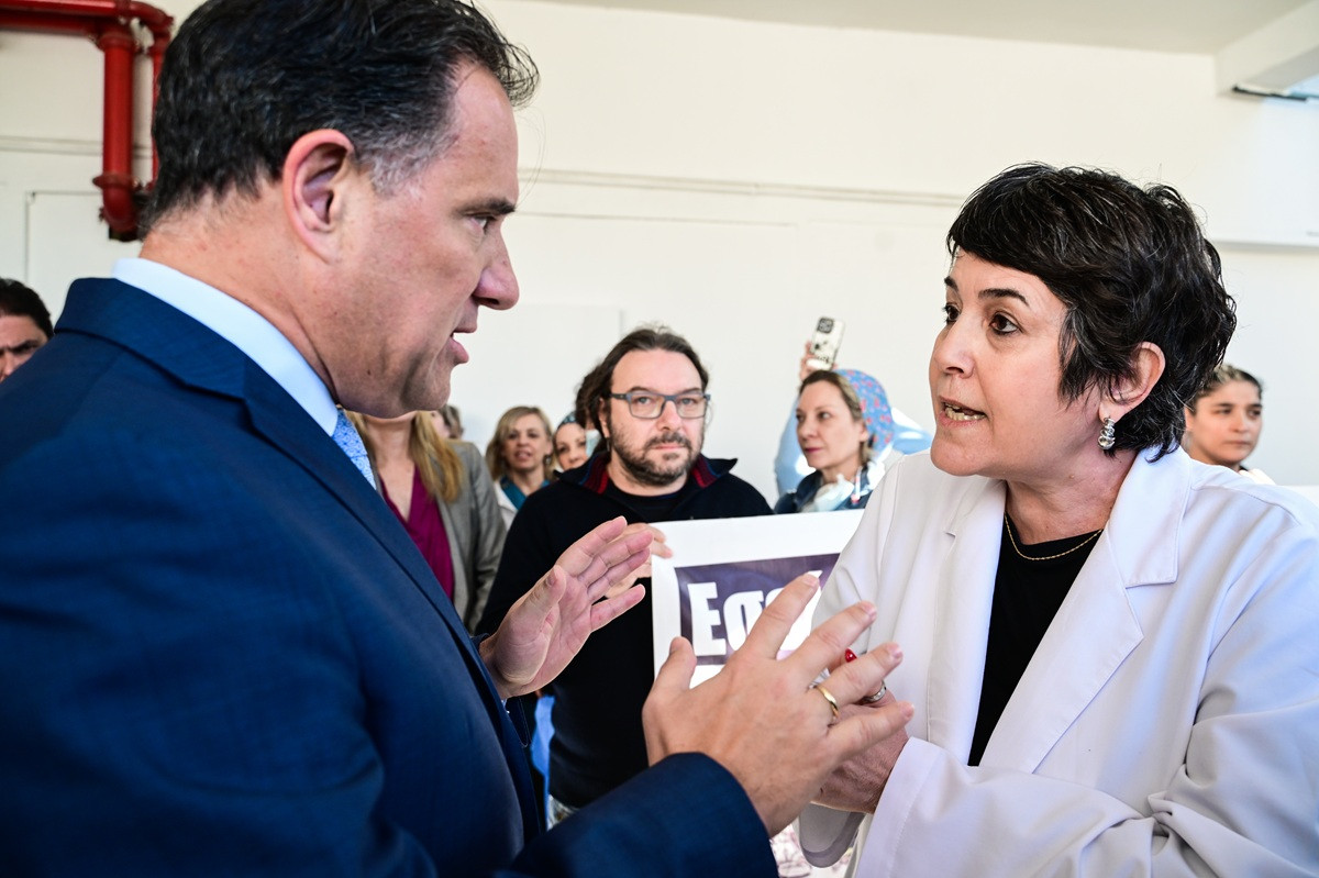 Η αλήθεια για τις πληρωμές στο ΕΣΥ - Οργή για τις δηλώσεις Γεωργιάδη