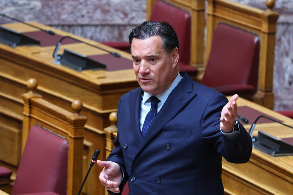Άδωνις Γεωργιάδης: Παρατείνεται η υποβολή αιτήσεων για τις 1.131 μόνιμες θέσεις γιατρών