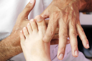 6 απλά tips για πρησμένες πατούσες και αστραγάλους