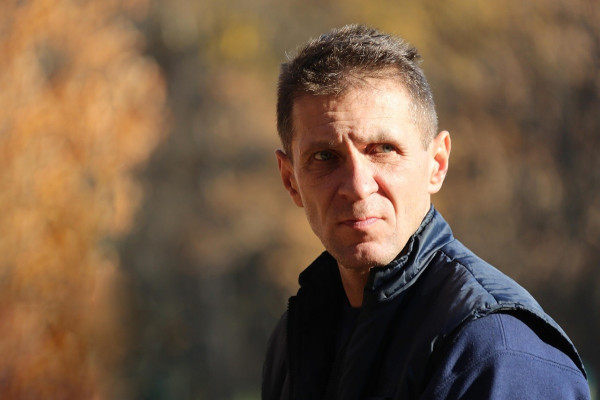 Οι 50άρηδες μπορεί να γερνούν γρηγορότερα – Ο λόγος είναι τα «παντοτινά χημικά»