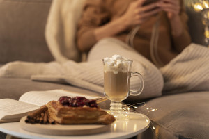 Μεταμεσονύχτιες λιγούρες μετά τα 50 - Πώς θα τις αποφύγετε