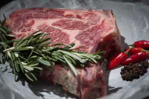 Κόκκινο κρέας: Πόση ποσότητα είναι ασφαλές να τρώμε την εβδομάδα