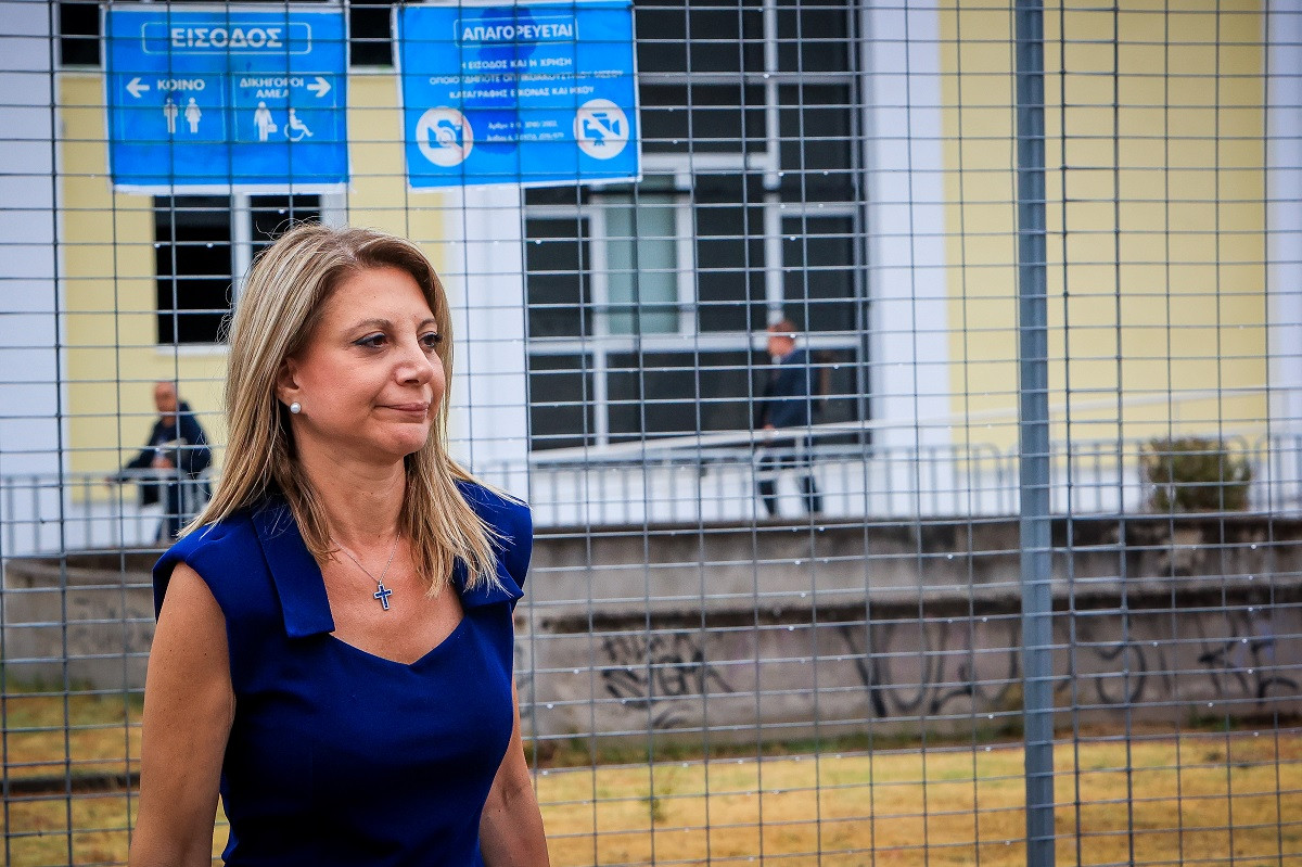 Καρυστιανού: «Υπάρχει κβαντική ιατρική, δεν υπάρχει αναγνωρισμένη ειδικότητα κβαντικού ιατρού»