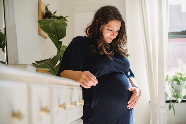 Εγκυμοσύνη και εμβόλιο κατά της Covid-19 - Ο ασφαλής αριθμός δόσεων για τα έμβρυα