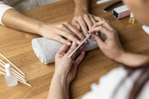 Εγκυμοσύνη και περιποίηση νυχιών: Τι επιτρέπεται και τι απαγορεύεται
