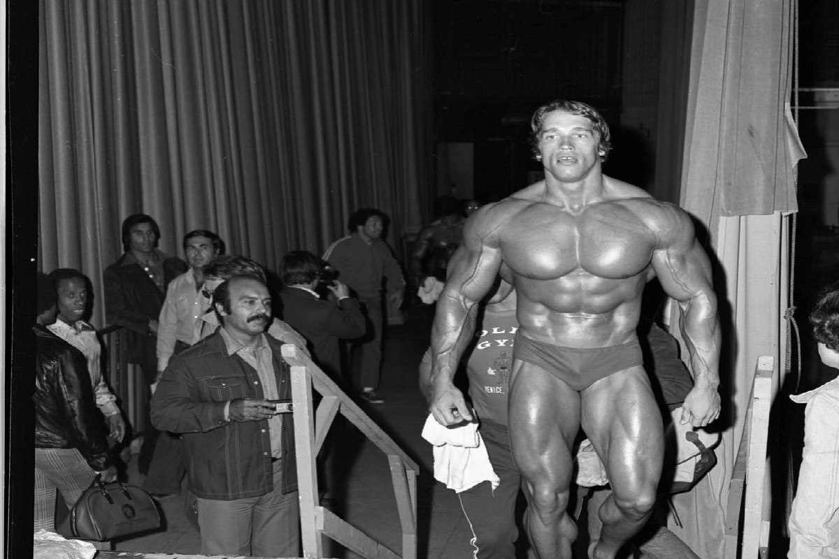 Κάν'το όπως ο Schwarzenegger για να «χτίσεις» τους μύες σου - Ποια είναι η τεχνική 4-1-1