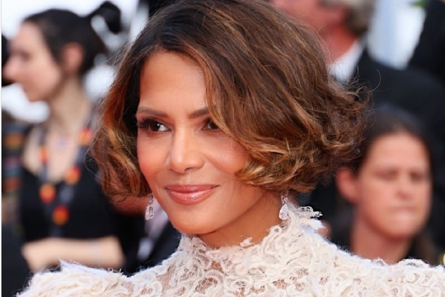 Halle Berry: Συνεχίζει την εκστρατεία για την εμμηνόπαυση