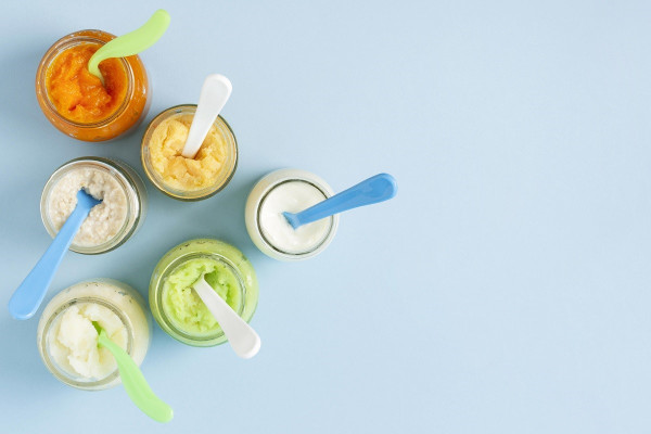 4 στις 5 τροφές για νήπια είναι υπερεπεξεργασμένες - Τι έδειξε μεγάλη ανάλυση