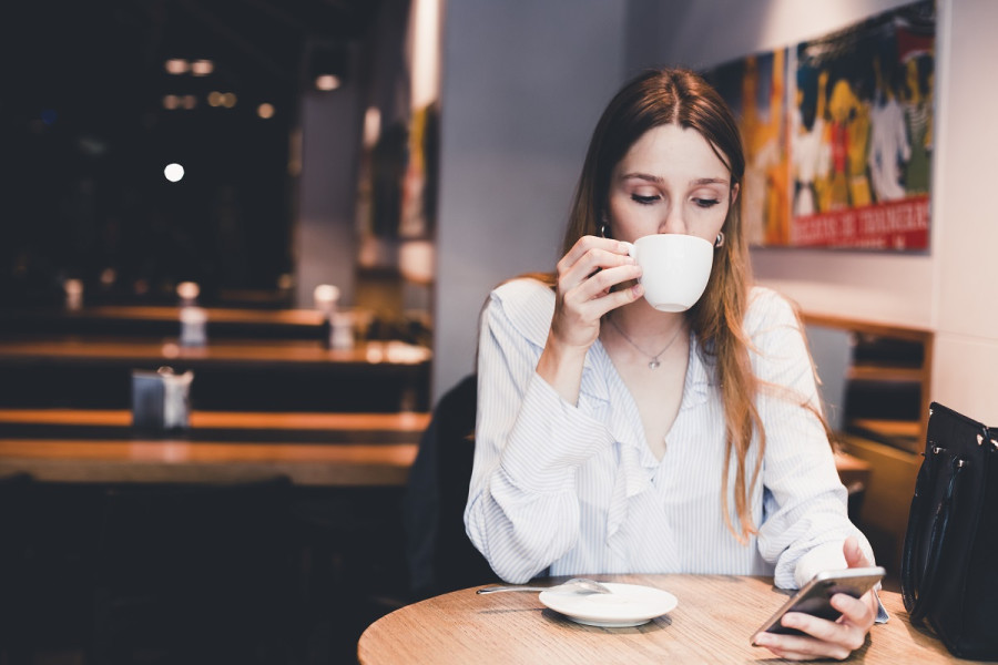 Η καθημερινή συνήθεια που μπορεί να μειώσει σταδιακά τη διάρκεια ζωής σας